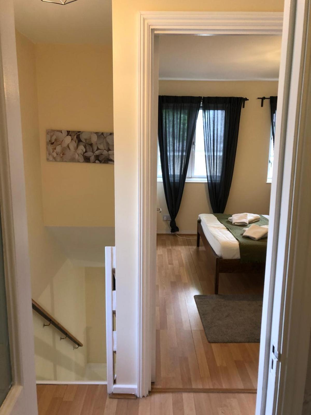 Holiday home Lovely Townhouse With Garden And Parking In Camden *
